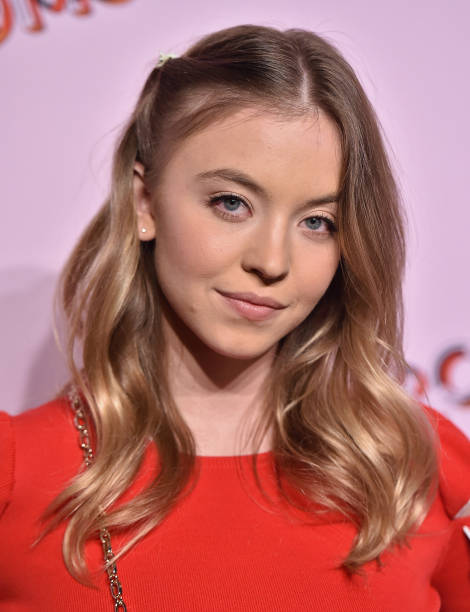 Actress Sydney Sweeney attends Refinery29 29Rooms Los Angeles: Turn It Into Art at ROW DTLA on December 6, 2017 in Los Angeles, California — frame 10/14 (470×612)