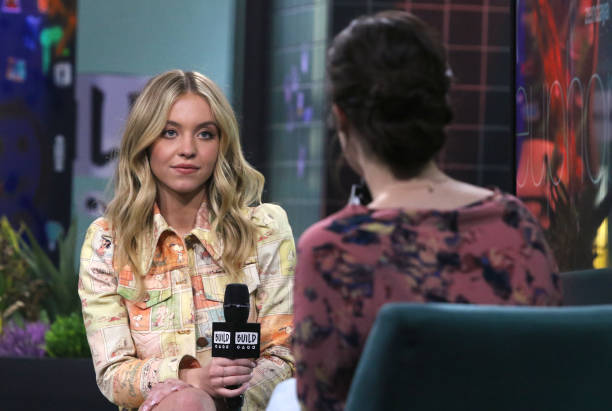 Actress Sydney Sweeney attends the Build Series to discuss "Euphoria" at Build Studio on June 24, 2019 in New York City — frame 11/12 (612×411)