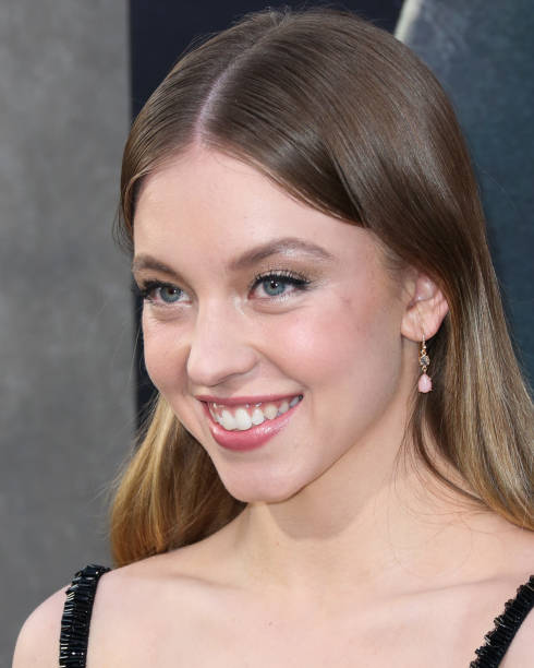 Sydney Sweeney (490×612)