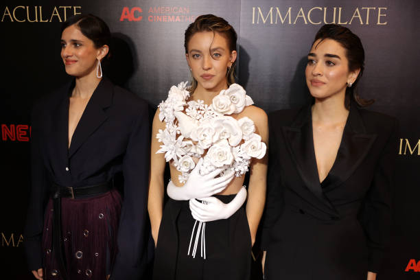Benedetta Porcaroli, Sydney Sweeney and Simona Tabasco are seen at the Beyond Fest Premiere of Neon’s IMMACULATE at The Egyptian Theatre Hollywood on March 15, 2024 in Los Angeles, California — frame 6/10 (612×408)