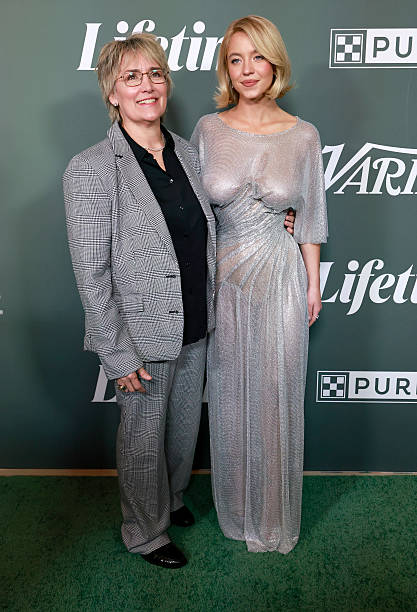 Christy Martin and Sydney Sweeney attend Variety's 2025 Power Of Women at The Beverly Hills Hotel on October 29, 2025 in Beverly Hills, California — frame 22/40 (417×612)