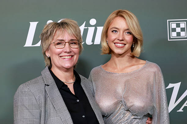 Christy Martin and Sydney Sweeney attend Variety's 2025 Power Of Women at The Beverly Hills Hotel on October 29, 2025 in Beverly Hills, California — frame 24/40 (612×408)