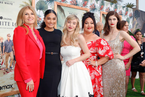 Connie Britton, Brittany O'Grady, Sydney Sweeney, Jolene Purdy, and Alexandra Daddario attend the Los Angeles premiere of the new HBO Limited Series "The White Lotus" at Bel-Air Bay Club on July 07, 2021 in Pacific Palisades, California — frame 20/22 (612×408)