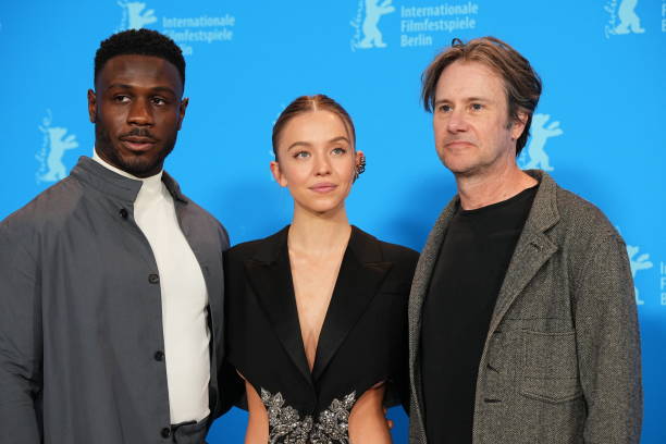 February 2023, Berlin: Actors Sydney Sweeney , Josh Hamilton and Marchant Davis stand next to each other during the photocall for the film "Reality". The film is shown in the Panorama section. Photo: Soeren Stache/dpa — frame 10/128 (612×408)