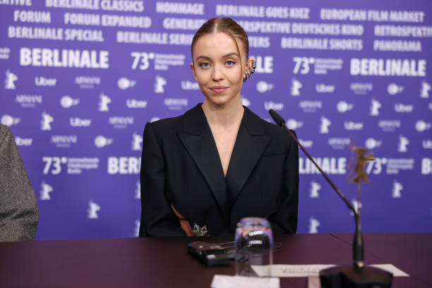 February 2023, Berlin: Sydney Sweeney speaks at the press conference for the film "Reality" at the Berlinale. The film is showing in the Panorama. The 73rd International Film Festival runs until February 26, 2023. Photo: Gerald Matzka/dpa — frame 103/128 (612×408)