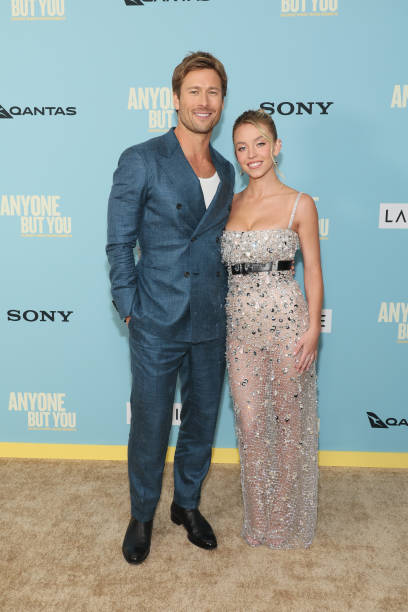 Glen Powell and Sydney Sweeney attend Columbia Pictures' "Anyone But You" New York Premiere at AMC Lincoln Square Theater on December 11, 2023 in New York City — frame 20/24 (408×612)