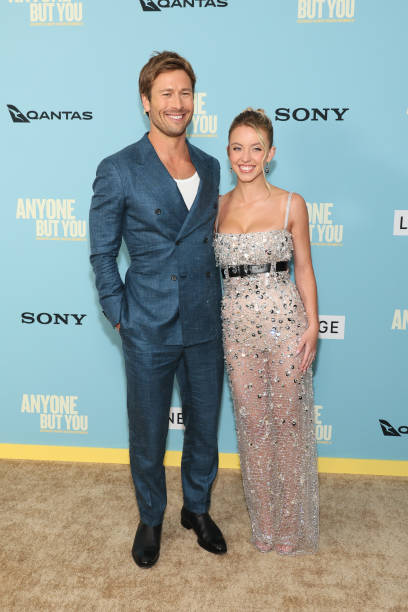 Glen Powell and Sydney Sweeney attend Columbia Pictures' "Anyone But You" New York Premiere at AMC Lincoln Square Theater on December 11, 2023 in New York City — frame 22/24 (408×612)