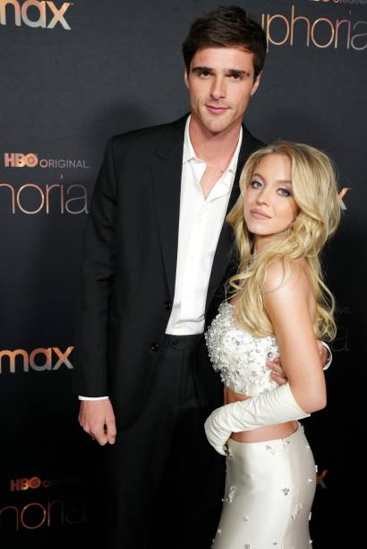 Jacob Elordi and Sydney Sweeney attend HBO's "Euphoria" Season 2 Photo Call at Goya Studios on January 05, 2022 in Los Angeles, California — frame 237/239 (410×612)