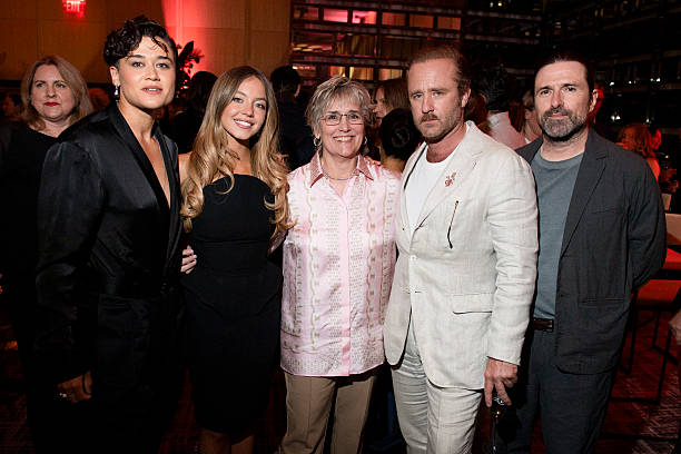Katy O'Brian, Sydney Sweeney, Christy Martin, Ben Foster, David Michod at the 2025 Road to the Golden Globes Party during the Toronto Film Festival at the Four Seasons Hotel Toronto on September 06, 2025 in Toronto, Ontario — frame 113/152 (612×408)