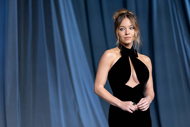 Los Angeles, CA Sydney Sweeney attends the Academy Gala Academy Museum of Motion Pictures on Saturday, Oct. 18, 2025 in Los Angeles, CA — frame 1/11 (612×408)