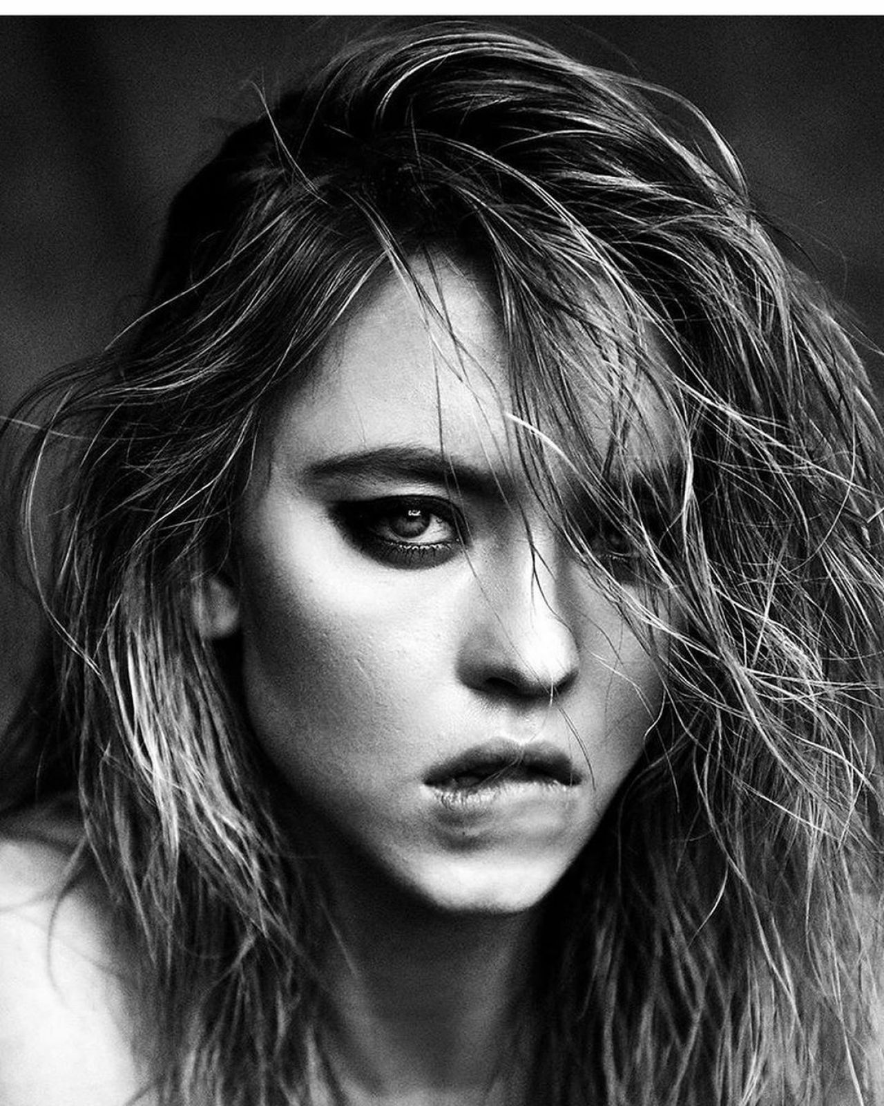 Sydney Sweeney (1280×1600)