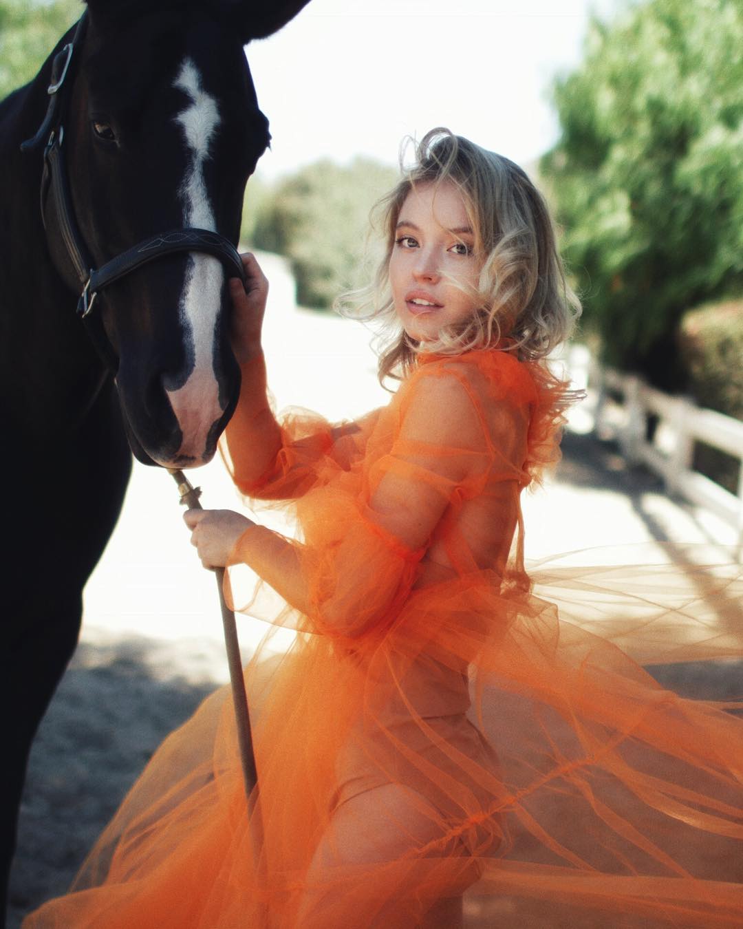 Photo by Sydney Sweeney in Country Dream with @alexisizenstark, @adikarniofficial, and @d.simantov