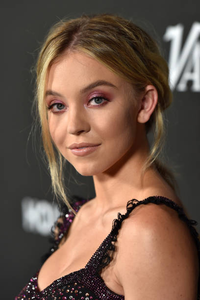 Sydney Sweeney — frame 11/42 (408×612)