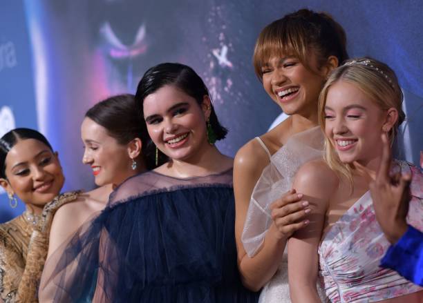Actresses Alexa Demie, Maude Apatow, Barbie Ferreira, Zendaya and Sydney Sweeney attend the Los Angeles premiere of the new HBO series "Euphoria" at the Cinerama Dome Theatre in Hollywood on June 4, 2019 — frame 217/239 (612×439)
