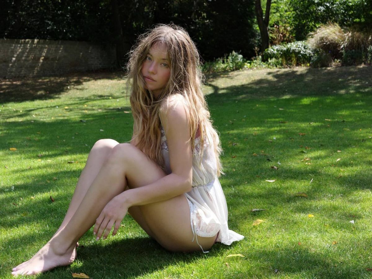 Sydney Sweeney (1200×900)