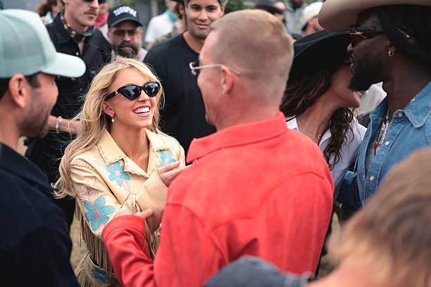 Sydney Sweeney (612×408)