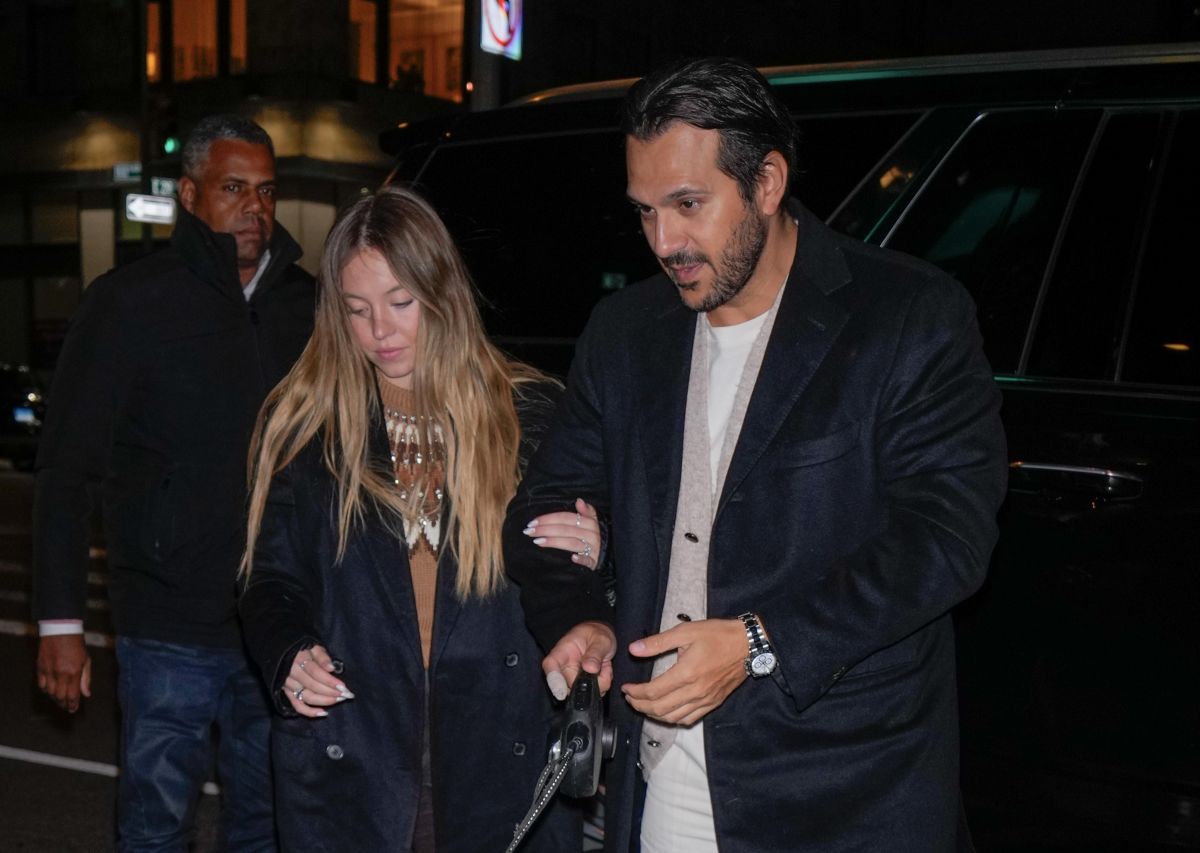 SYDNEY SWEENEY and Jonathan Davino Night Out in New York City 12/15/2024 (1200×853)