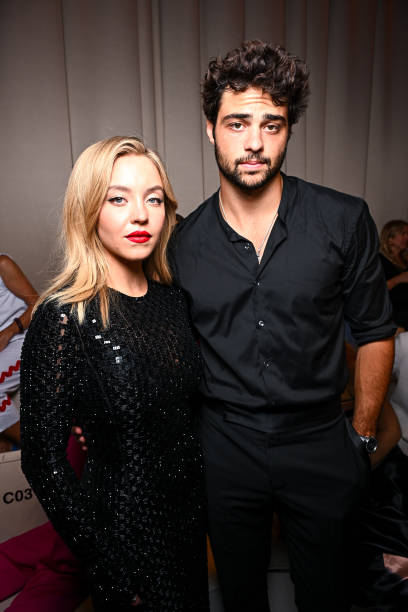 Sydney Sweeney and Noah Centineo attend the Giorgio Armani Privé Haute Couture Fall/Winter 2023/2024 show as part of Paris Fashion Week on July 04, 2023 in Paris, France — frame 11/44 (408×612)