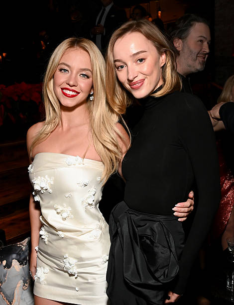 Sydney Sweeney and Phoebe Dynevor attend the after party for Lionsgate's LA Premiere of "The Housemaid" at Tao on December 15, 2025 in Los Angeles, California — frame 181/234 (470×612)