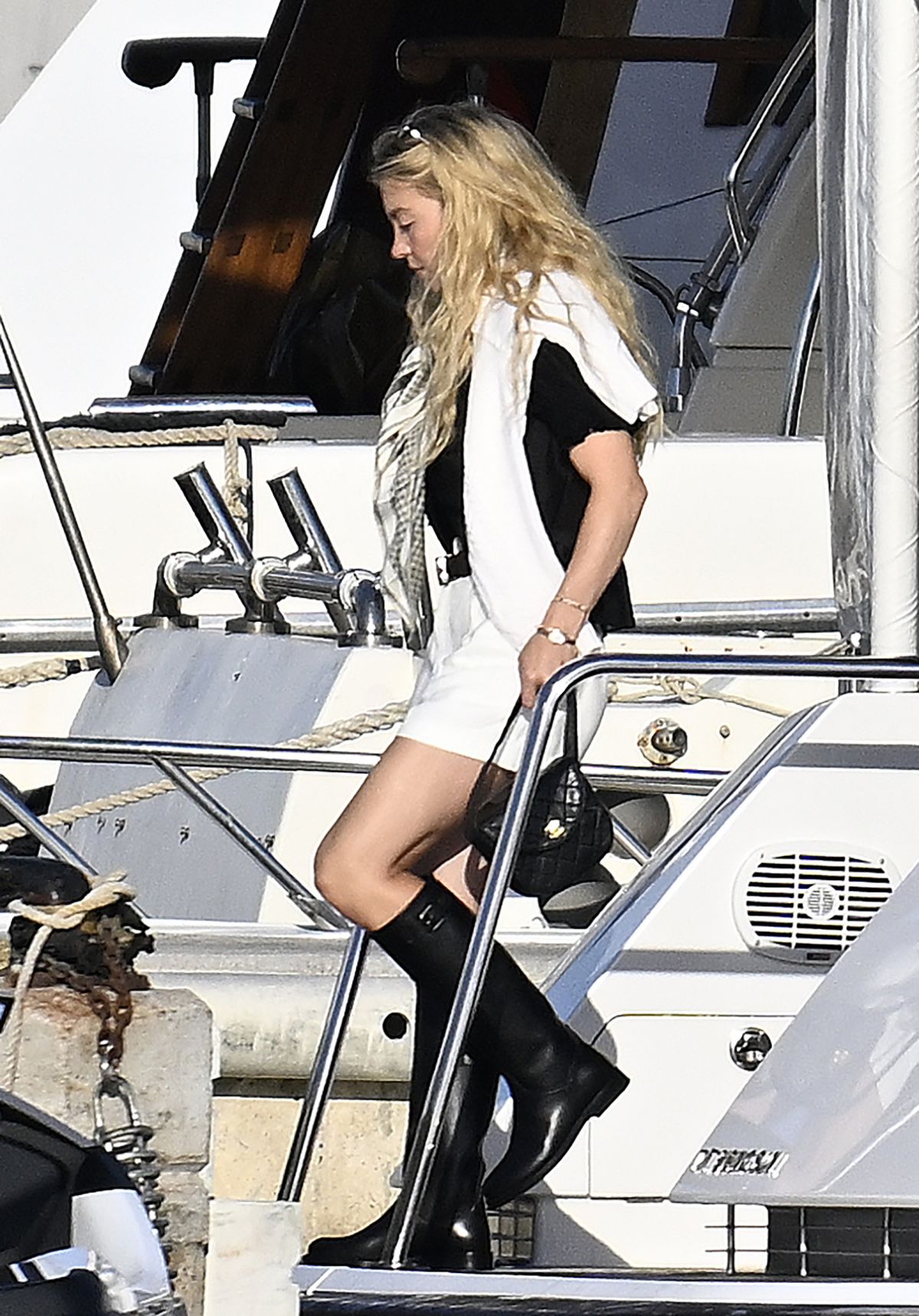 Sydney Sweeney Arrives at a Small Harbour in Palma