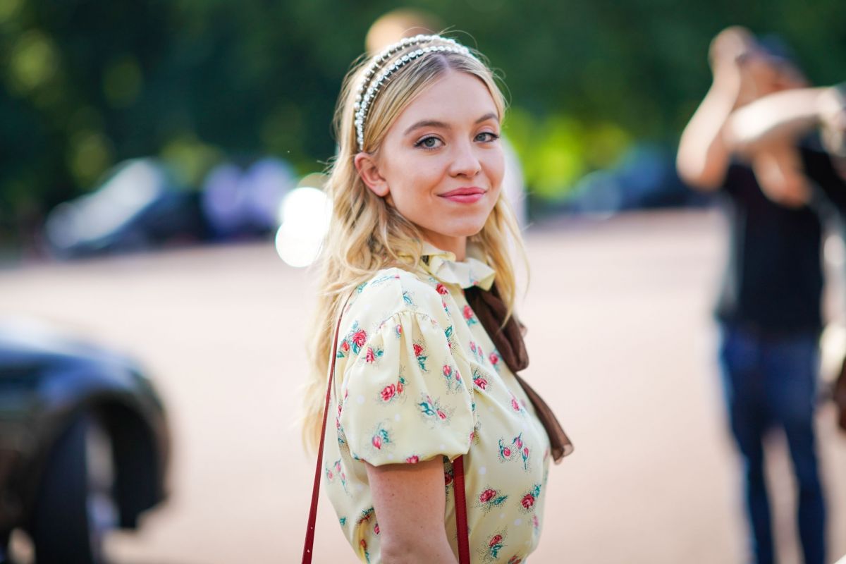 Sydney Sweeney (1200×800)