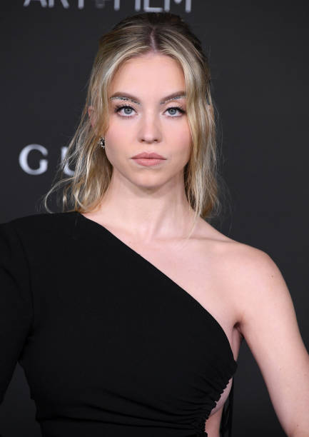 Sydney Sweeney arrives at the 10th Annual LACMA ART+FILM GALA Presented By GucciLos Angeles County Museum of Art on November 06, 2021 in Los Angeles, California — frame 5/20 (433×612)