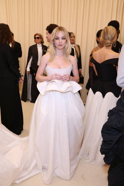 Sydney Sweeney arrives at The 2022 Met Gala Celebrating "In America: An Anthology of Fashion" at The Metropolitan Museum of Art on May 02, 2022 in New York City.