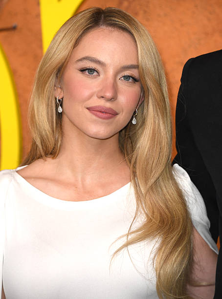 Sydney Sweeney arrives at the Los Angeles Premiere Of HBO's "Euphoria" Season 3 at TCL Chinese Theatre on April 07, 2...