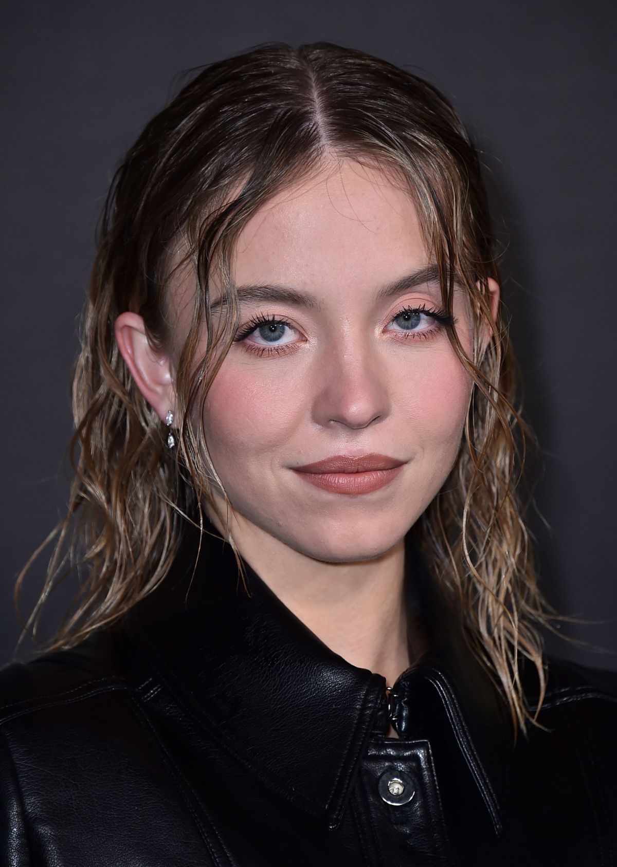 SYDNEY SWEENEY at 29th Annual Elle Women in Hollywood Celebration in Los Angeles 10/17/2022 (1200×1687)