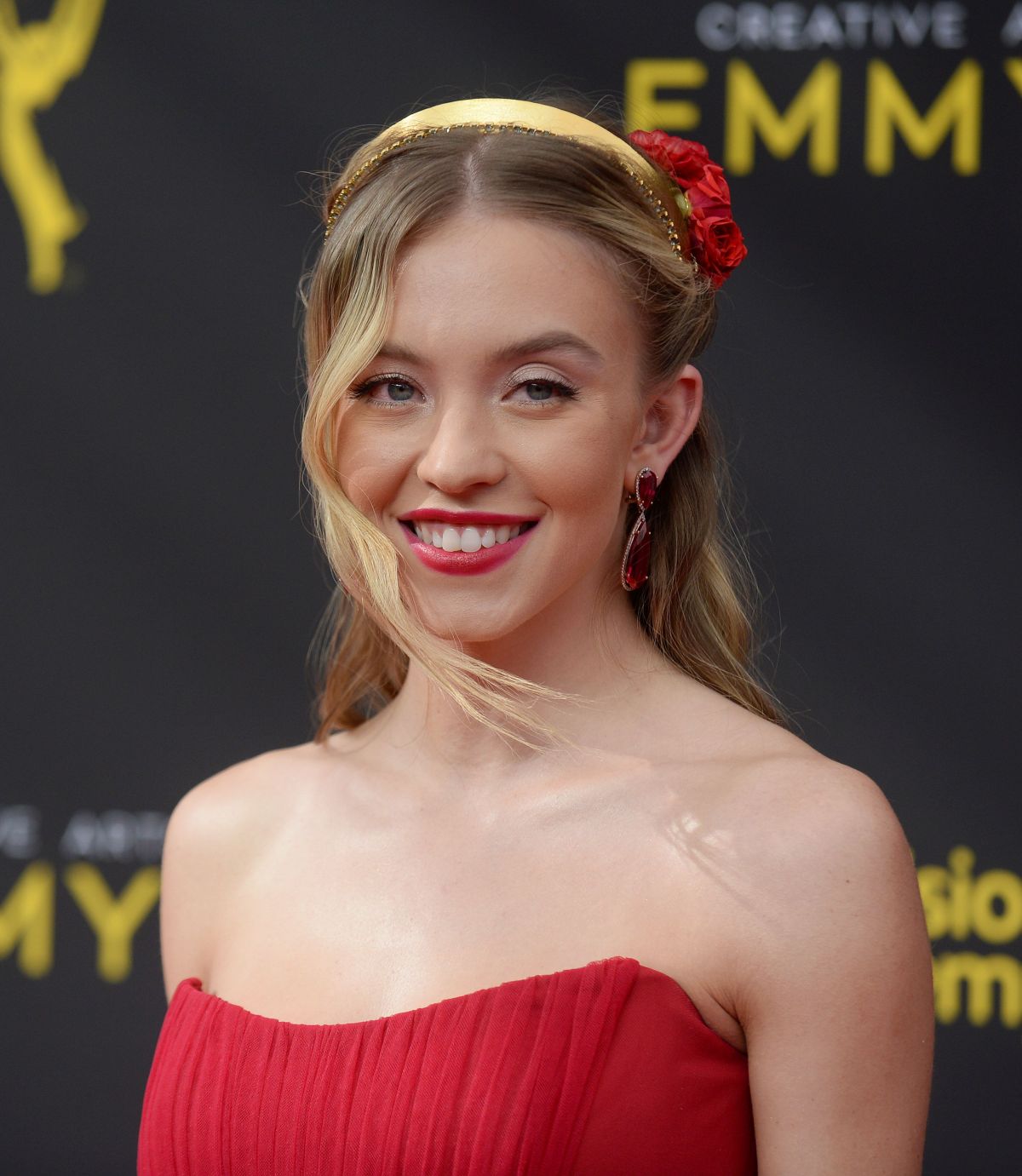 SYDNEY SWEENEY at 71st Annual Creative Arts Emmy Awards in Los Angeles 09/2015/2019 (1200×1381)