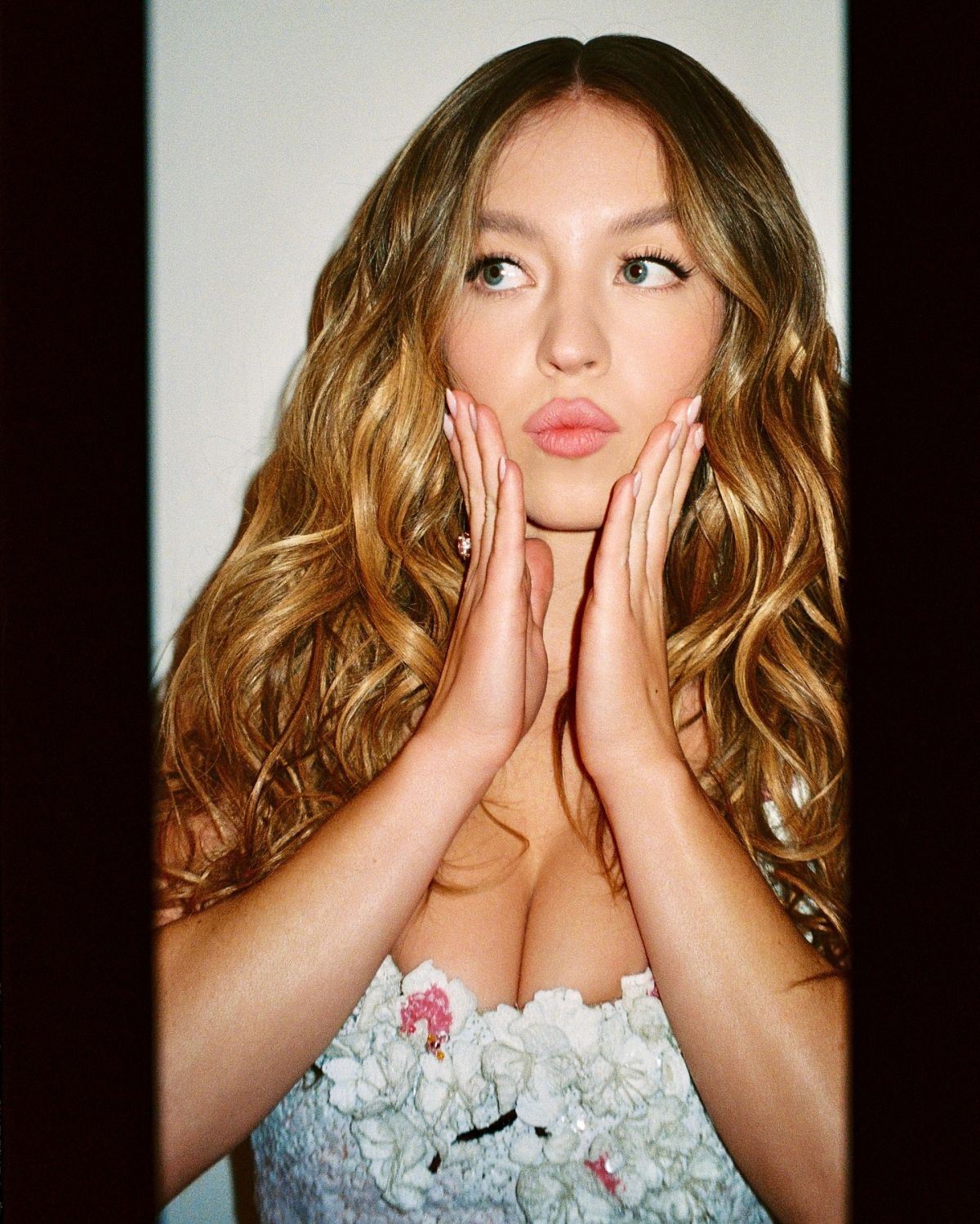 SYDNEY SWEENEY at a Photoshoot 02/26/2025 (1200×1499)