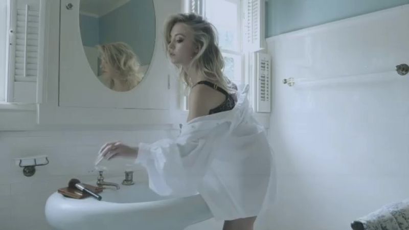 Sydney Sweeney (800×450)