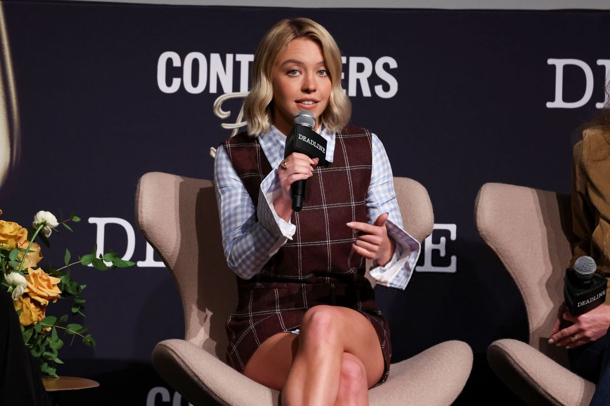 SYDNEY SWEENEY at Deadline Contenders Film: Los Angeles 11/15/2025 (1200×800)