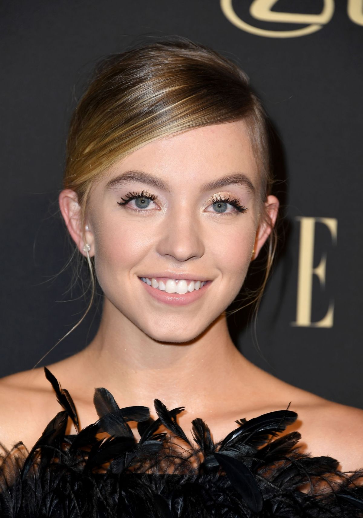 SYDNEY SWEENEY at Elle Women in Hollywood Celebration in Los Angeles 10/14/2019 — frame 17/18 (1200×1711)
