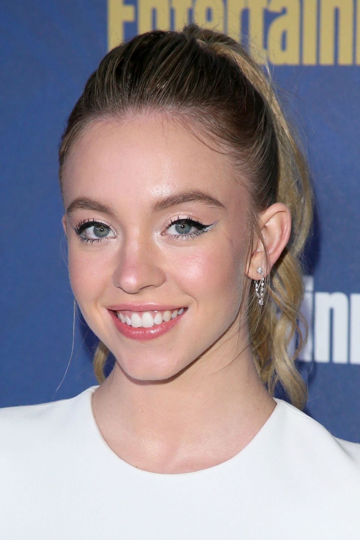 SYDNEY SWEENEY at Entertainment Weekly Pre-sag Celebration in Los Angeles 01/18/2020 (1200×1799)