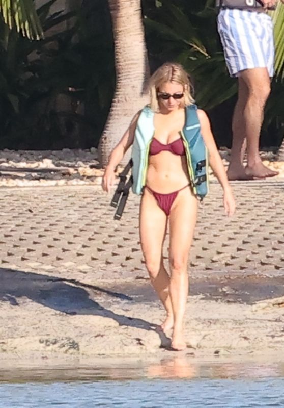 Sydney Sweeney (558×800)
