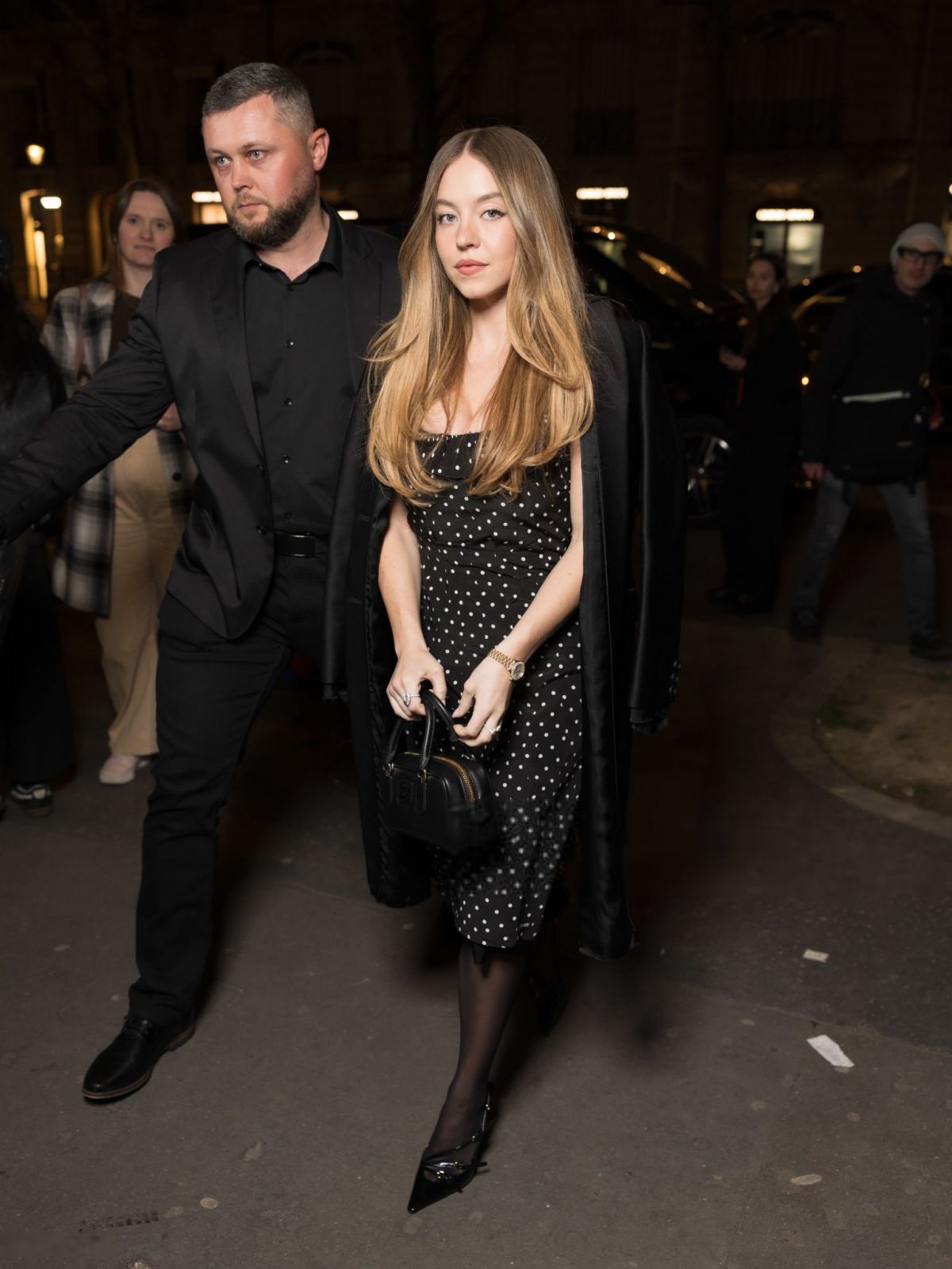 SYDNEY SWEENEY at Miu Miu Dinner Party in Paris 03/11/2025 — frame 2/5 (1200×1599)