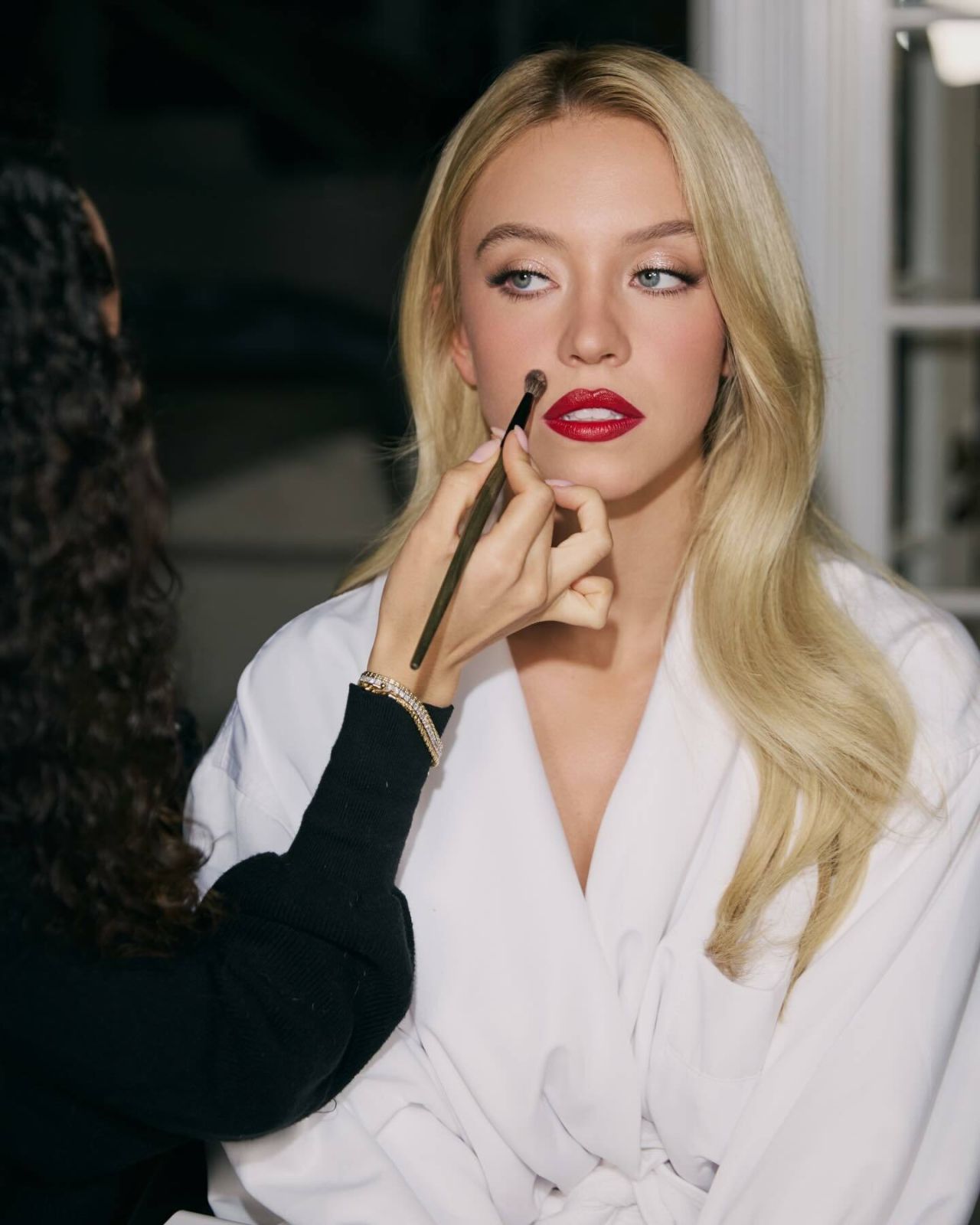 Sydney Sweeney at Photoshoot Session in December 2025 — frame 9/234 (1280×1600)