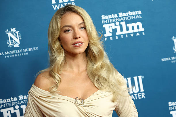 Sydney Sweeney at the 41st Santa Barbara International Film Festival - Virtuosos Award held at Arlington Theatre on February 08, 2026 in Santa Barbara, California — frame 41/86 (612×408)