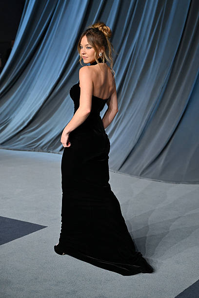 Sydney Sweeney at the Fifth Annual Academy Museum Gala held at the Academy Museum of Motion Pictures on October 18, 2025 in Los Angeles, California — frame 9/12 (408×612)
