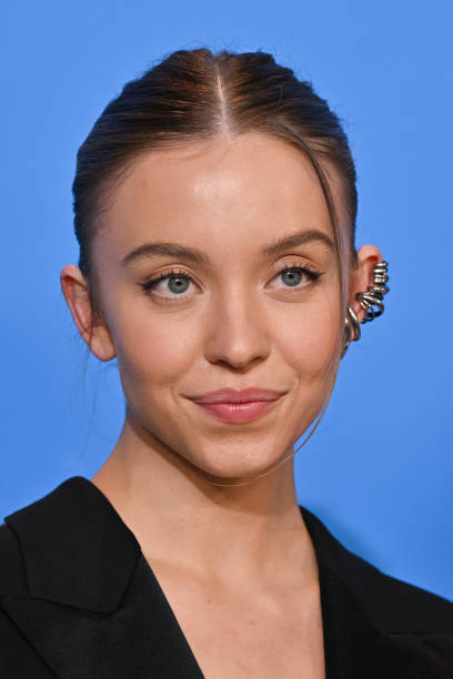 Sydney Sweeney at the "Reality" photocall during the 73rd Berlinale International Film Festival Berlin at Grand Hyatt Hotel on February 18, 2023 in Berlin, Germany — frame 43/128 (408×612)