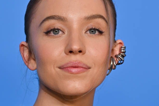 Sydney Sweeney at the "Reality" photocall during the 73rd Berlinale International Film Festival Berlin at Grand Hyatt Hotel on February 18, 2023 in Berlin, Germany — frame 36/128 (612×408)