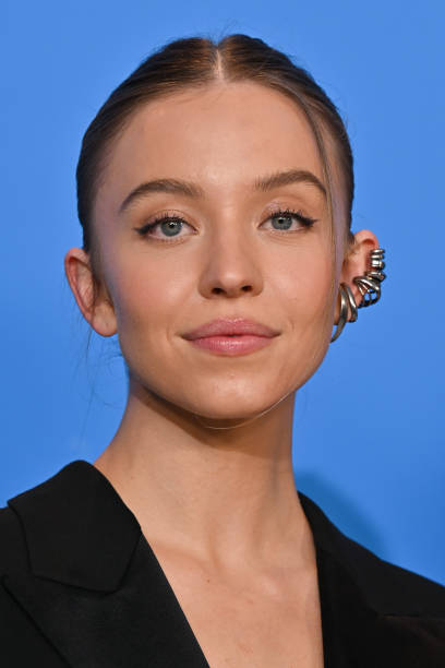 Sydney Sweeney at the "Reality" photocall during the 73rd Berlinale International Film Festival Berlin at Grand Hyatt Hotel on February 18, 2023 in Berlin, Germany — frame 41/128 (408×612)
