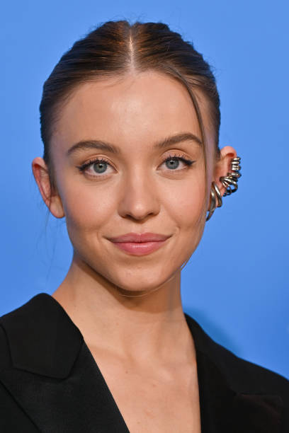 Sydney Sweeney at the "Reality" photocall during the 73rd Berlinale International Film Festival Berlin at Grand Hyatt Hotel on February 18, 2023 in Berlin, Germany — frame 44/128 (408×612)