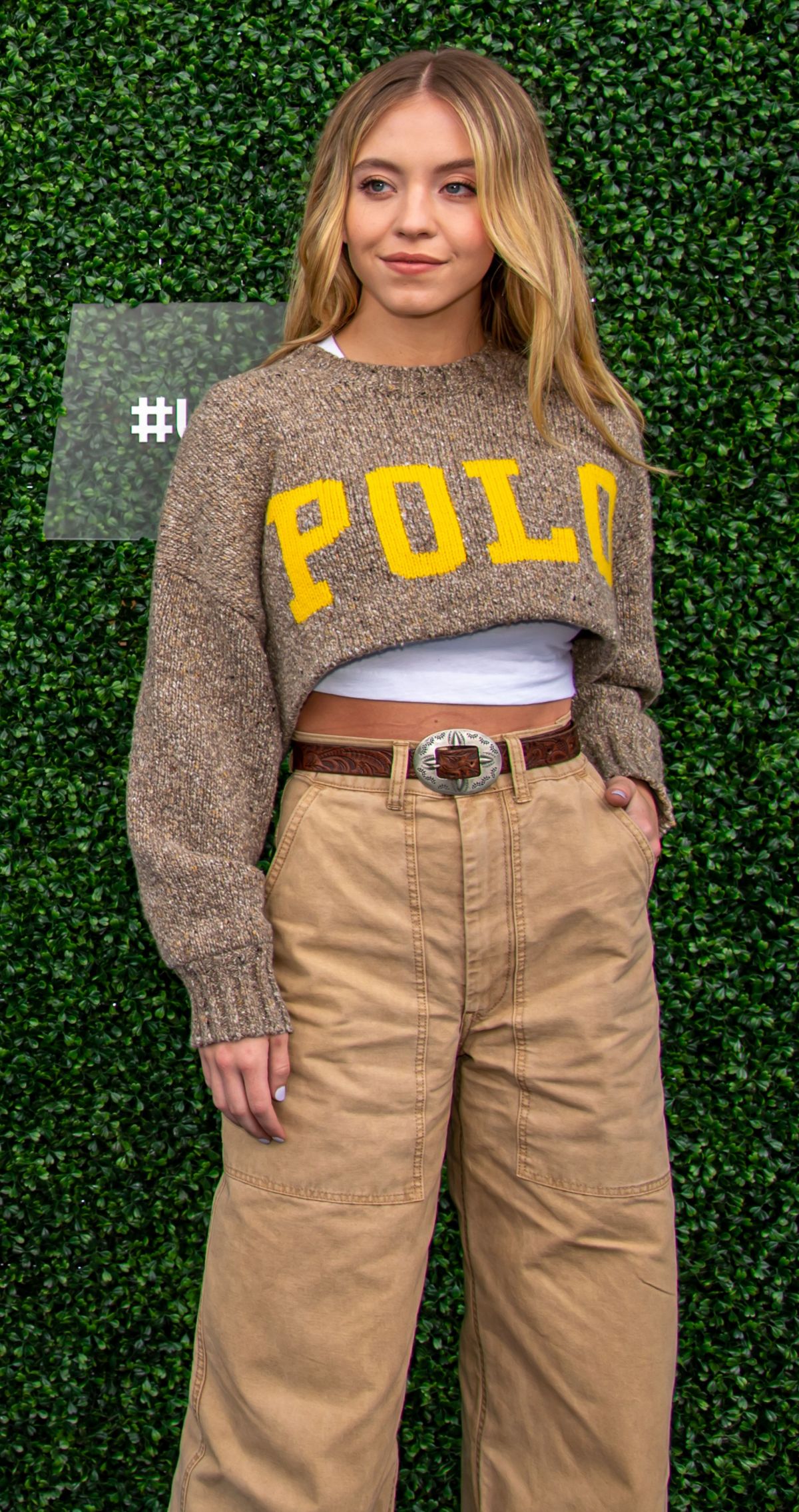 SYDNEY SWEENEY at US Open 2019 Women’s Final in New York 09/07/2019 (1200×2268)