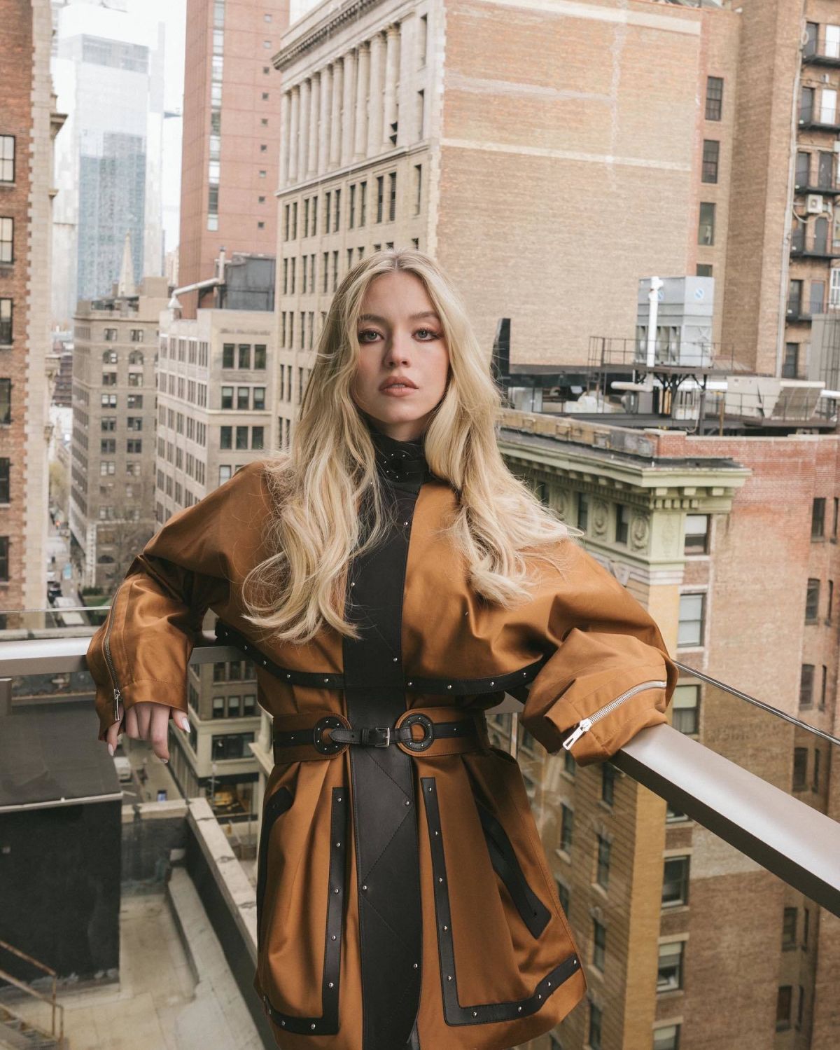 SYDNEY SWEENEY ata Photoshoot, January 2022 (1200×1499)