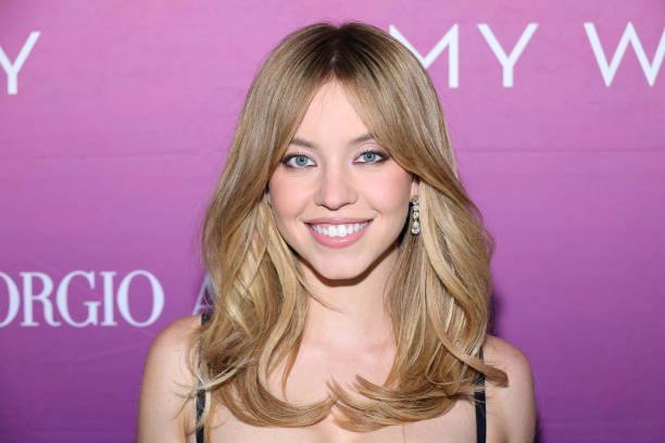 Sydney Sweeney attends as Armani Beauty celebrates the launch of the My Way Refillable Parfum with Sydney Sweeney on April 28, 2023 in New York City — frame 6/44 (612×408)