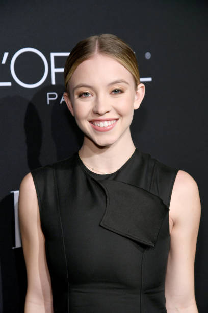 Sydney Sweeney attends ELLE's 25th Annual Women In Hollywood Celebration presented by L'Oreal Paris, Hearts On Fire and CALVIN KLEIN at Four Seasons Hotel Los Angeles at Beverly Hills on October 15, 2018 in Los Angeles, California — frame 3/13 (408×612)