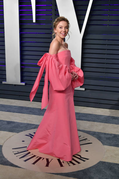 Sydney Sweeney attends the 2019 Vanity Fair Oscar Party hosted by Radhika Jones at Wallis Annenberg Center for the Performing Arts on February 24, 2019 in Beverly Hills, California — frame 146/179 (408×612)