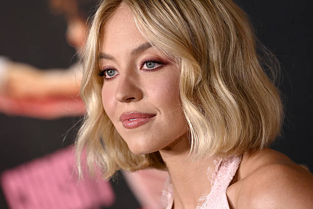Sydney Sweeney attends the 2025 AFI FEST - "Christy" Premiere at TCL Chinese Theater on October 25, 2025 in Hollywood, California — frame 152/191 (612×408)